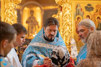 Божественная литургия в Свято-Троицком кафедральном соборе г. Саратова