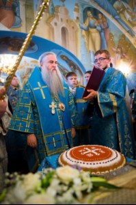 Литургия в Свято-Троицком кафедральном соборе Саратова