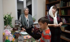 В Петропавловском храме Аткарска отметили десятилетие с начала строительства храма