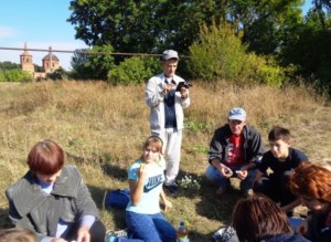 Школьники посетили старинный храм в Новобурасском районе