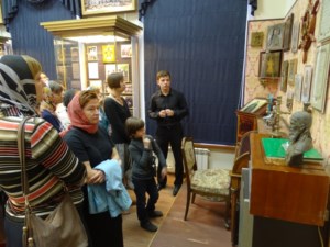 Саратовцы побывали на экскурсиях в Покровском храме и СПДС