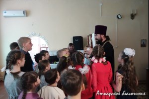 В храмах Саратовской епархии прошли театрализованные утренники, посвященные светлому празднику Воскресения Христова