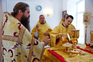 Храм Митрофана Воронежского отметил престольный праздник
