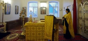 В храм в честь Рождества Христова г. Вольска доставлен ковчег с частицей святых мощей святителя Луки