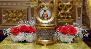 В храм в честь Рождества Христова г. Вольска доставлен ковчег с частицей святых мощей святителя Луки