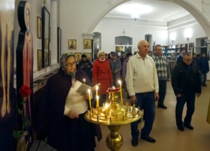 В храм в честь Рождества Христова г. Вольска доставлен ковчег с частицей святых мощей святителя Луки