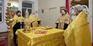 В храм в честь Рождества Христова г. Вольска доставлен ковчег с частицей святых мощей святителя Луки