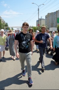 Крестный ход Балашов — Вавилов Дол прошел через Саратов