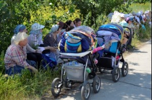 Крестный ход Балашов — Вавилов Дол прошел через Саратов