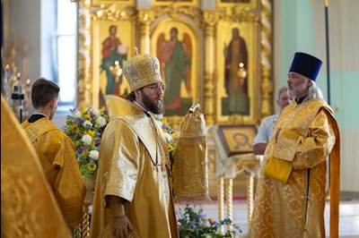 Митрополит Игнатий совершил всенощное бдение в Свято-Троицком кафедральном соборе г. Вольска