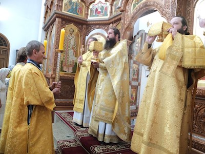 В саратовских храмах отметили День Крещения Руси