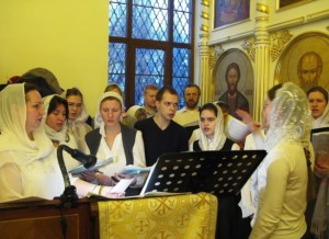 Серафимовский храм Саратова проводит Рождественские праздники