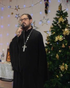 Серафимовский храм Саратова проводит Рождественские праздники