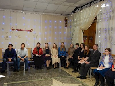 В Саратове прошла молодежная рождественская вечерка