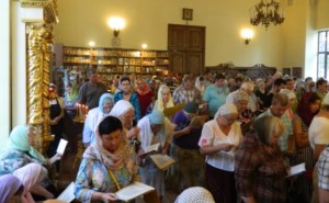 Всенощное бдение в храме преподобного Серафима Саровского