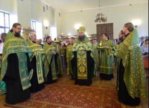 Всенощное бдение в храме преподобного Серафима Саровского