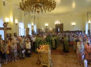 Всенощное бдение в храме преподобного Серафима Саровского