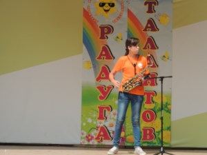 Воспитанницы «Солнечного» представили лагерь на «Радуге талантов»