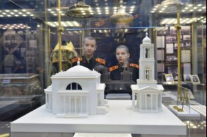 Саратовскую семинарию посетили учащиеся кадетской школы