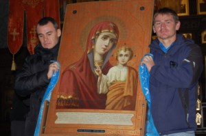 В Хвалынске прошел праздничный крестный ход