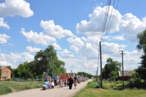 Более 400 километров позади у участников крестного хода в честь царственных страстотерпцев