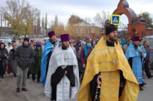 В Хвалынске прошел праздничный крестный ход