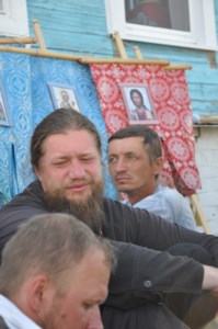 Более 400 километров позади у участников крестного хода в честь царственных страстотерпцев