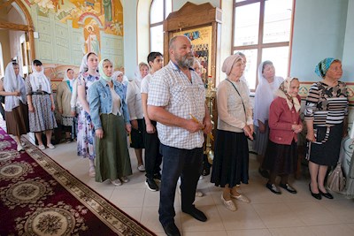 Митрополит Игнатий совершил всенощное бдение в Вознесенско-Пантелеимоновском храме с. Усть-Курдюм
