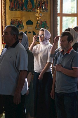 Митрополит Игнатий совершил всенощное бдение в Вознесенско-Пантелеимоновском храме с. Усть-Курдюм