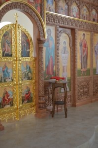 В новом храме мучеников Адриана и Наталии совершен чин положения Антиминса