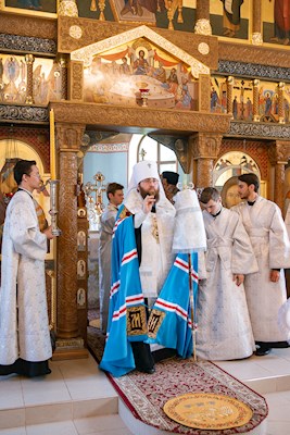 Митрополит Игнатий совершил всенощное бдение в Вознесенско-Пантелеимоновском храме с. Усть-Курдюм