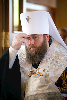 Митрополит Игнатий совершил всенощное бдение в Вознесенско-Пантелеимоновском храме с. Усть-Курдюм