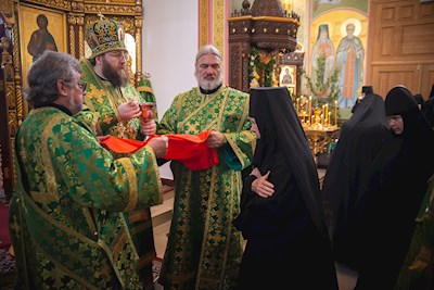 Митрополит Игнатий совершил Божественную литургию в Свято-Иоанновском женском монастыре с. Алексеевка