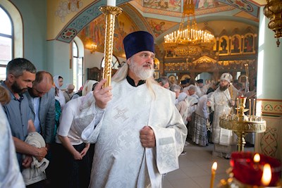 Митрополит Игнатий совершил всенощное бдение в Вознесенско-Пантелеимоновском храме с. Усть-Курдюм