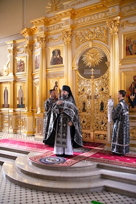 Епископ Варфоломей совершил Божественную литургию в храме святого апостола и евангелиста Иоанна Богослова при СПДС