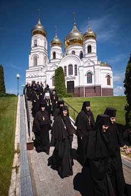 Митрополит Игнатий совершил Божественную литургию в Свято-Иоанновском женском монастыре с. Алексеевка