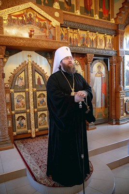 Митрополит Игнатий совершил всенощное бдение в Вознесенско-Пантелеимоновском храме с. Усть-Курдюм