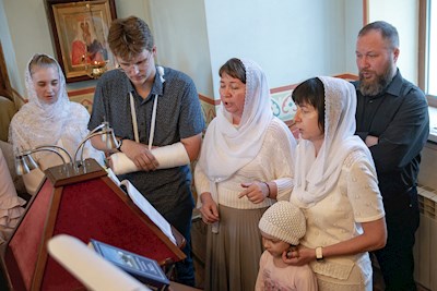 Митрополит Игнатий совершил всенощное бдение в Вознесенско-Пантелеимоновском храме с. Усть-Курдюм
