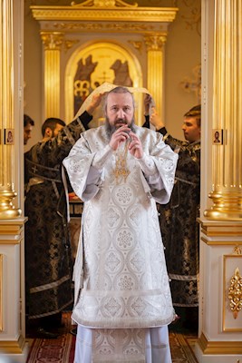 Епископ Варфоломей совершил Божественную литургию в храме святого апостола и евангелиста Иоанна Богослова при СПДС