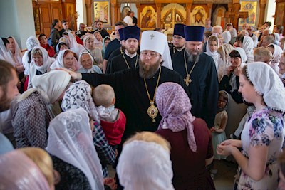Митрополит Игнатий совершил всенощное бдение в Вознесенско-Пантелеимоновском храме с. Усть-Курдюм