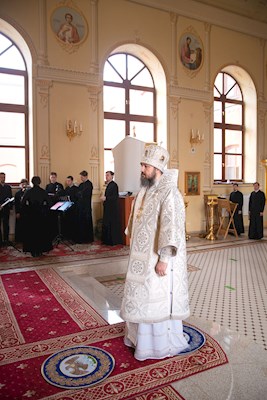 Епископ Варфоломей совершил Божественную литургию в храме святого апостола и евангелиста Иоанна Богослова при СПДС