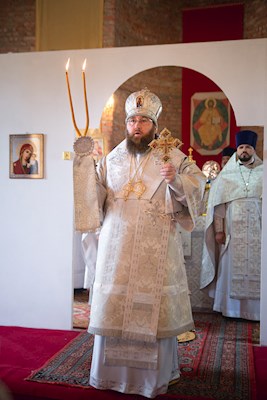 Митрополит Игнатий совершил Божественную литургию в храме Вознесения Господня г. Саратова
