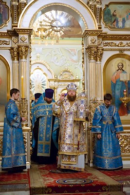 Митрополит Игнатий совершил всенощное бдение в Покровском соборе г. Саратова