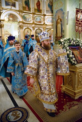 Митрополит Игнатий совершил всенощное бдение в Покровском соборе г. Саратова
