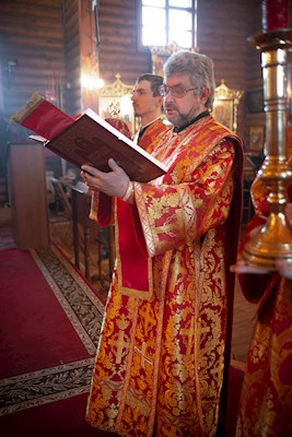 Митрополит Игнатий совершил Божественную литургию в Сретенском храме Саратова