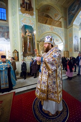Митрополит Игнатий совершил всенощное бдение в Покровском соборе г. Саратова