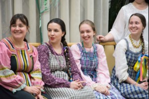 В Саратове прошла пасхальная молодежная вечерка