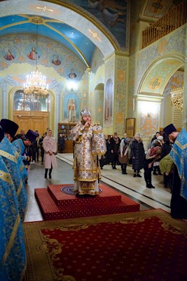 Митрополит Игнатий совершил всенощное бдение в Покровском соборе г. Саратова