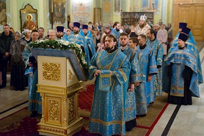 Митрополит Игнатий совершил всенощное бдение в Покровском соборе г. Саратова