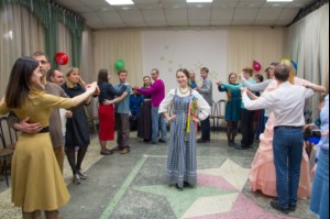 В Саратове прошла пасхальная молодежная вечерка